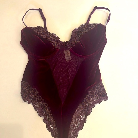 Vintage Victoria’s Secret teddy 34B - Picture 1 of 5